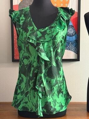 Green Floral Ruffle Sleeveless Blouse